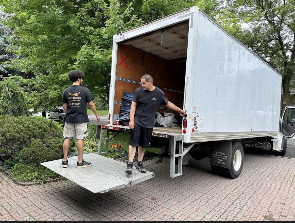 The Top 10 Questions to Ask Before Hiring a Moving Company